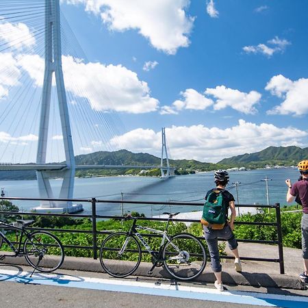 Gasthaus ドッグラン併設 しまなみ御殿 Imabari Railway Station Exterior foto