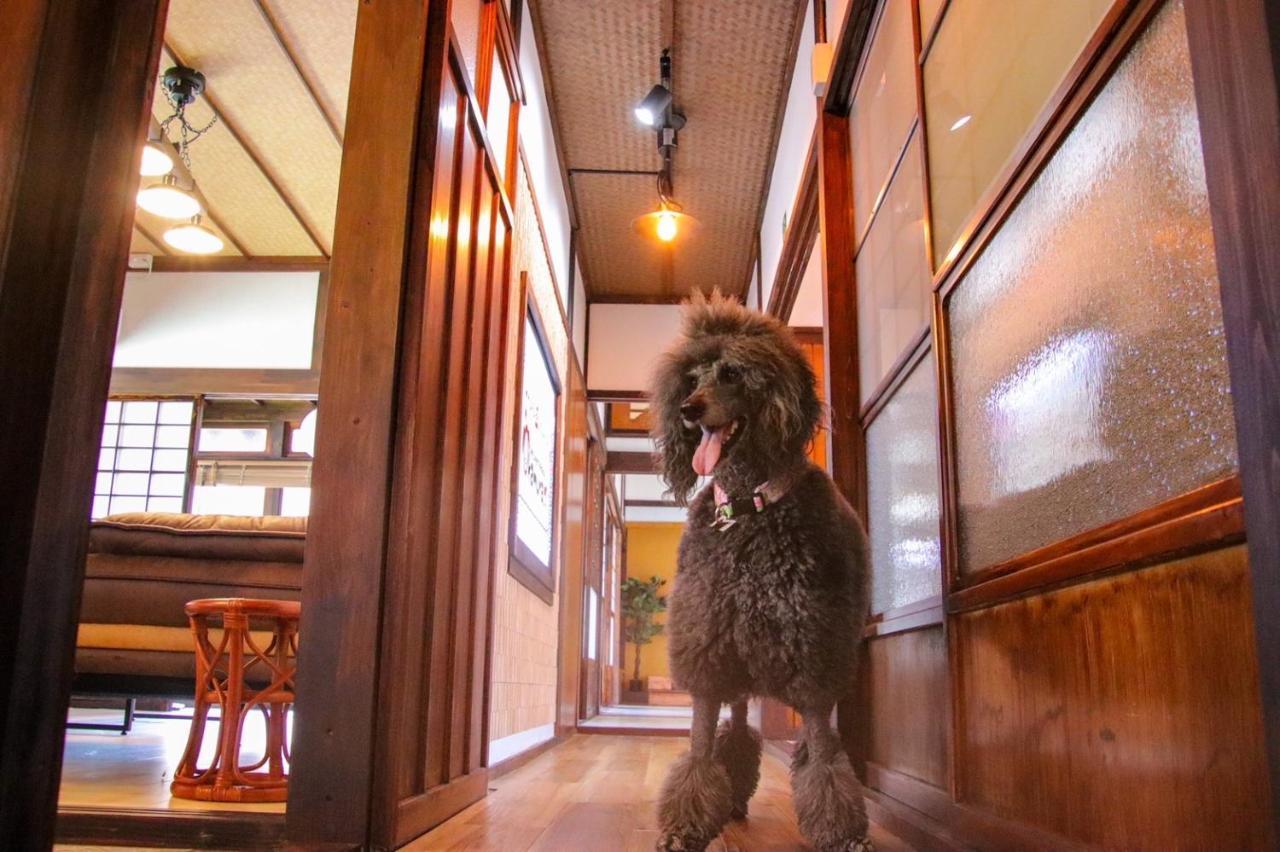 Gasthaus ドッグラン併設 しまなみ御殿 Imabari Railway Station Exterior foto