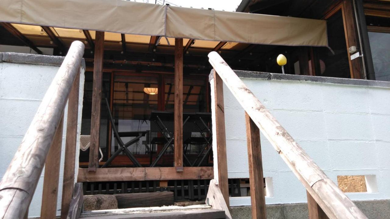 Gasthaus ドッグラン併設 しまなみ御殿 Imabari Railway Station Exterior foto